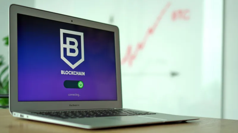 Dữ Liệu Thuộc Về Ai? Startup Việt Nam Đang Trả Lời Bằng Blockchain Và Trí Tuệ Nhân Tạo